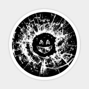 Black Mirror Smile Magnet